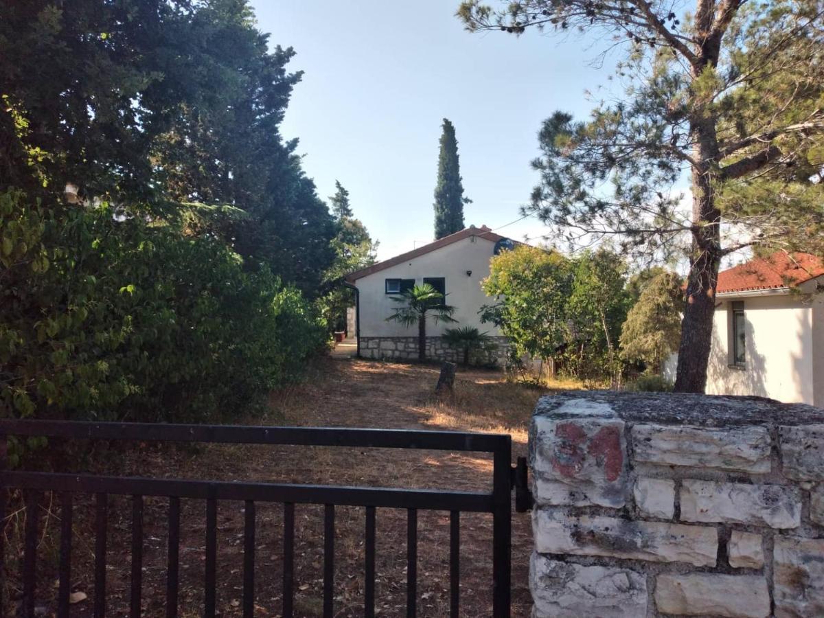 Apartmani Luni بريمونتيرا المظهر الخارجي الصورة